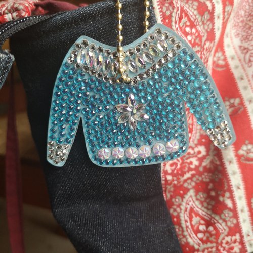 Porte-clés pull-over /bijou de sac en perles de diamants 