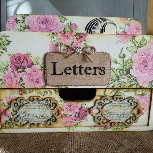 Rangement / range-courrier shabby chic