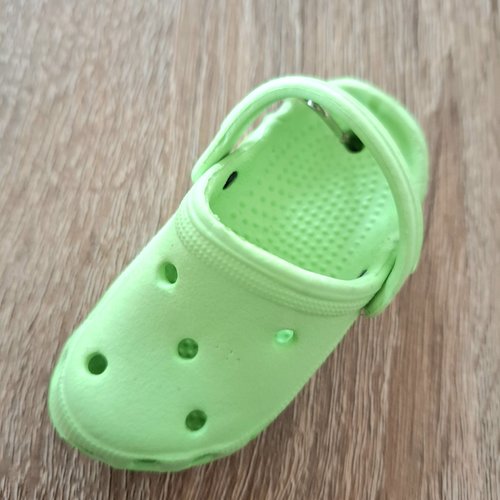 Porte-clés sabot de plage vert