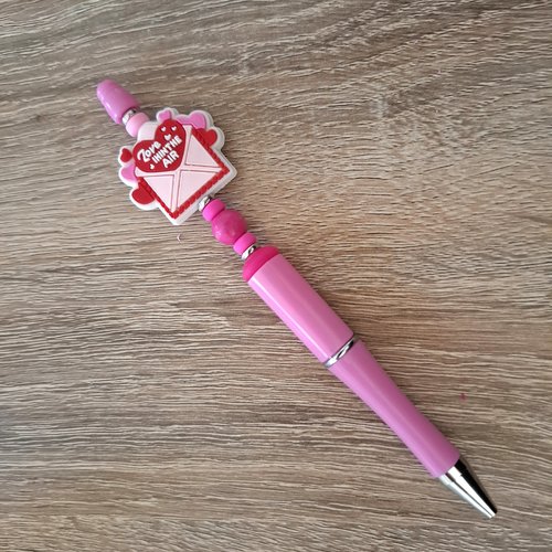 Stylo rose living in the air