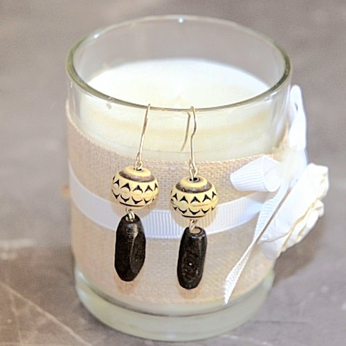 Boucles d'oreilles pendantes bois beige noir
