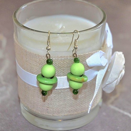 Boucles d'oreilles pendantes perles 2 tons de vert