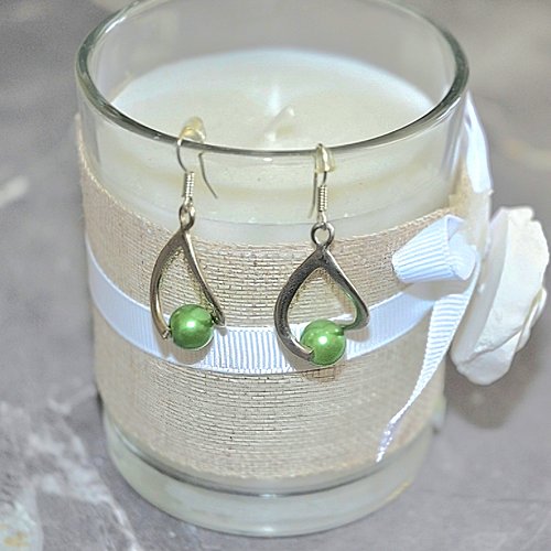 Boucles d'oreilles pendantes perles magiques vertes