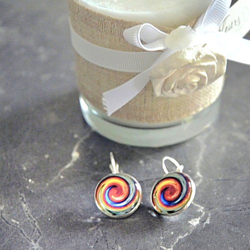 Boucles d'oreilles dormeuses tornade multicolore