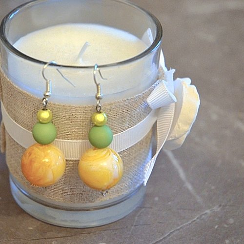Boucles d'oreilles pendantes perles orange et vert