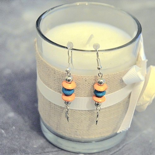 Boucles d'oreilles pendantes perles bois orange bleu étoile argentee
