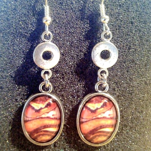 Boucles d'oreilles pendantes argentees cabochon orange marron