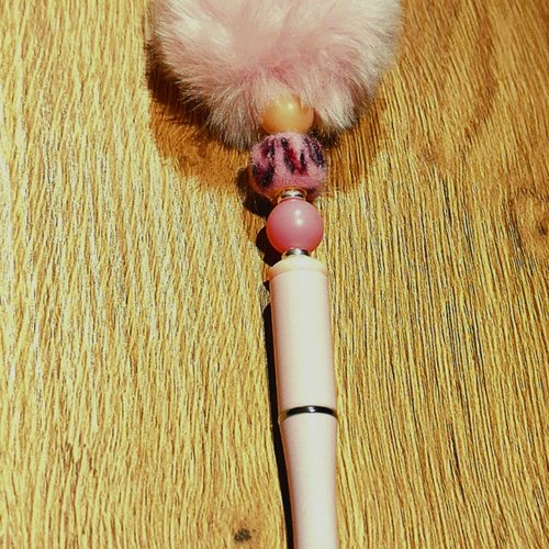 Stylo froufrou rose et noir