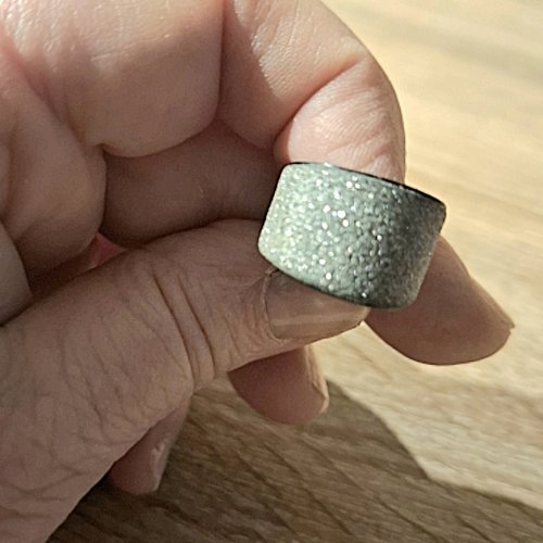 Bague ouverte gris métallisé et noir