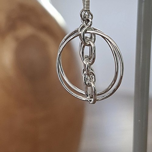 Boucles d'oreilles pendantes créoles argentees