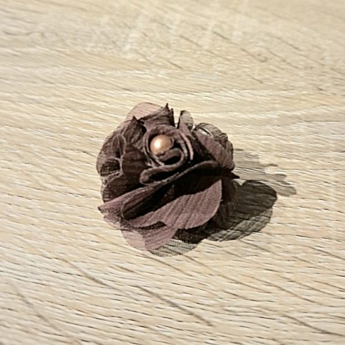 Bague réglable tissu marron forme fleur