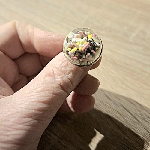Bague réglable dôme verre vermicelles