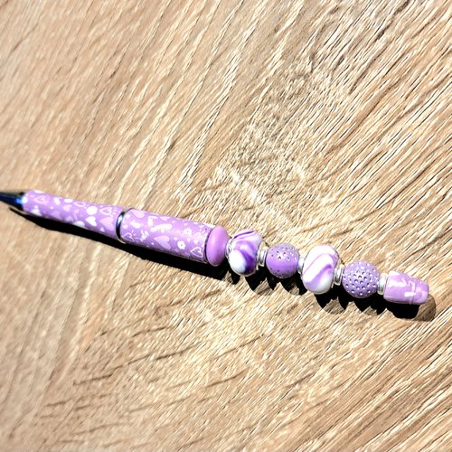 Stylo violet blanc perles assorties
