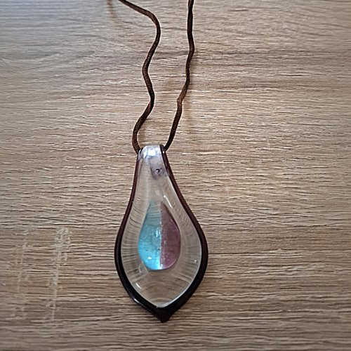 Collier goutte en verre marron et bleu