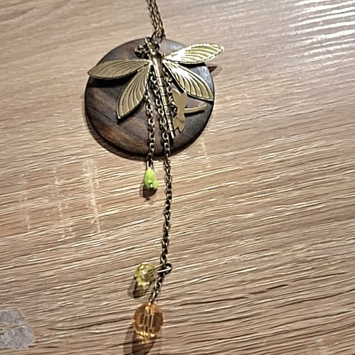 Collier pendentif libellule