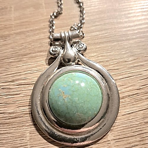Collier pendentif argenté grosse pierre turquoise