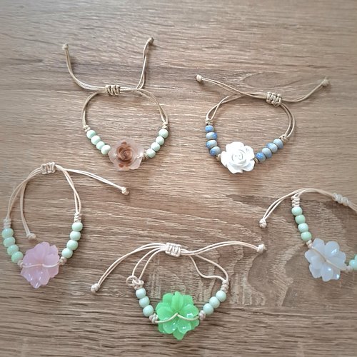 Bracelet perles et fleur