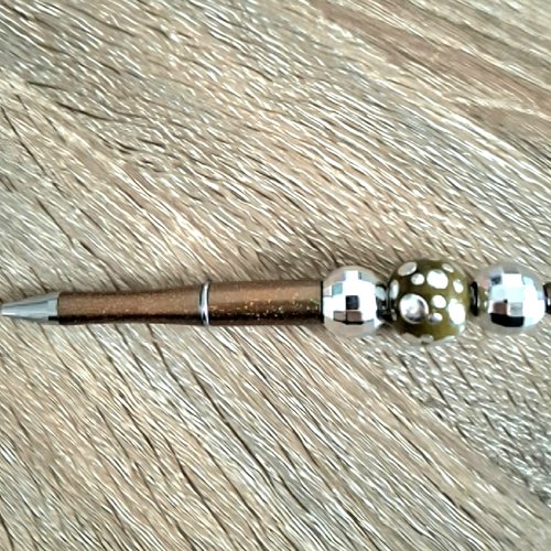 Stylo perles marron et argent