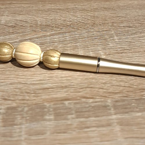 Stylo doré perles bois