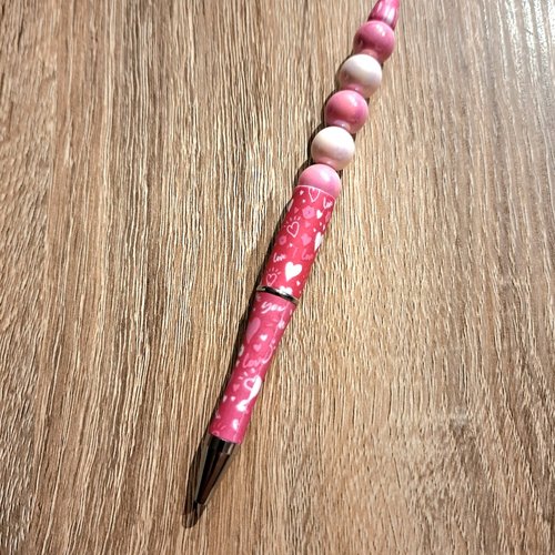 Stylo cœurs rose perles assorties