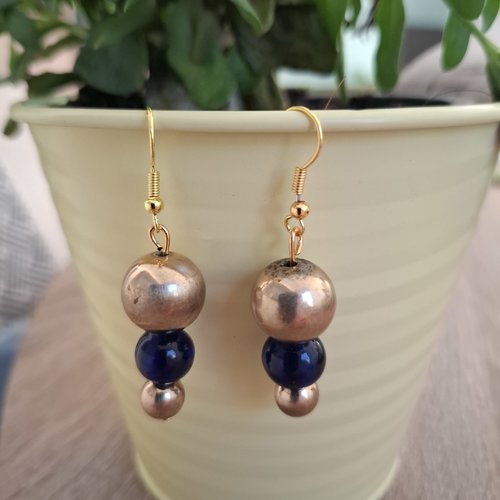 Boucles d'oreilles pendantes perles or et marine