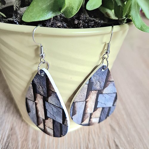 Boucles d'oreilles pendantes imitation mur de pierres