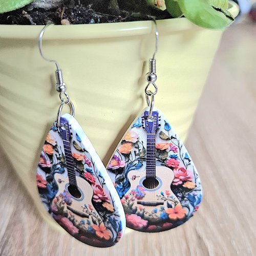 Boucles d'oreilles pendantes guitare