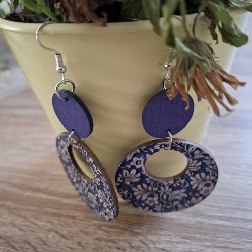 Boucles d'oreilles pendantes créoles moir ou marine
