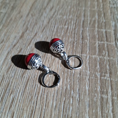 Boucles d'oreilles pendantes perles rouge et argent