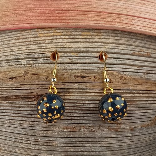 Boucles d'oreilles porcelaine noire or java