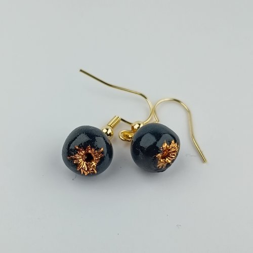 Boucles d'oreilles porcelaine noire or viga
