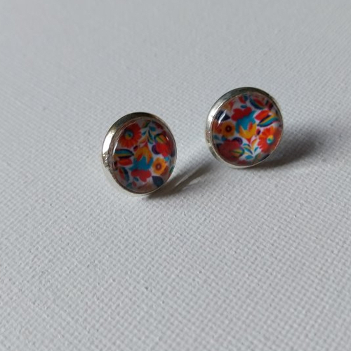 Puce d'oreilles multicolore