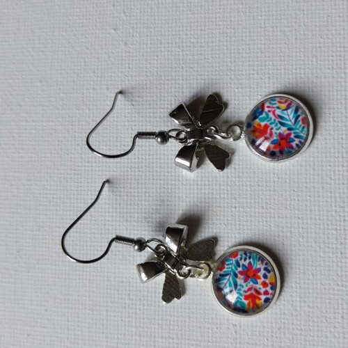 Boucle d'oreilles multicolore