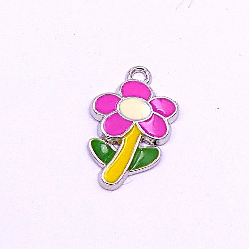 Pendentif métal argenté émaillé, petite fleur rose, pour créations