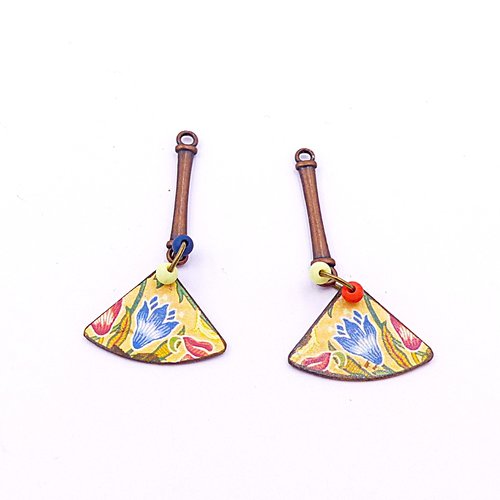 2 pendentifs fait main, impressions sur métal, métal cuivré, perles verre, pour créations bijoux, loisirs créatifs