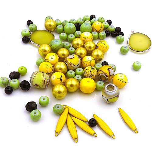 Mélange de 85 perles tons jaune, vert et noir, verre, nacrées, métal émaillé