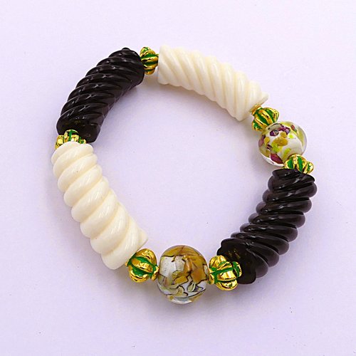 Bracelet élastique perles tubes acrylique, verre filé, métal doré patiné