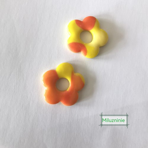 Pampilles florales en fimo – faites main & interchangeables - pour créoles