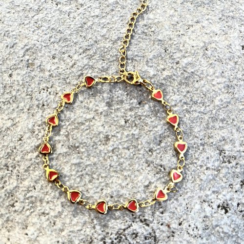 Bracelet cœur rouge acier inoxydable finition doré à l’or fin 18 kt