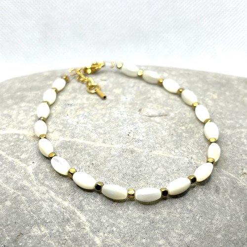 Bracelet perles de nacre en olive