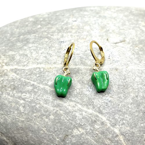 Boucles d’oreilles, poivrons verts