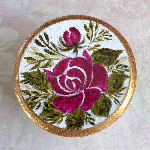 Petite boîte ronde peinte à la main- motif rose