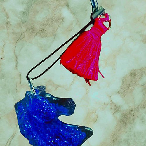 Porte clef cheval à paillettes ou bijou de sac