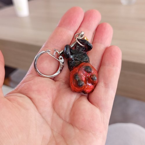 Porte-clé "coccinelle arcanique" – édition sculptée