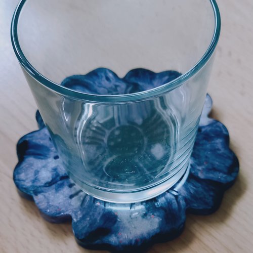 Dessous de verre motif fleurs