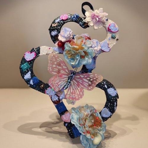 Suspension murale féerique "métamorphose" – pièce unique artisanale aux tons pastel et fleurs de soie