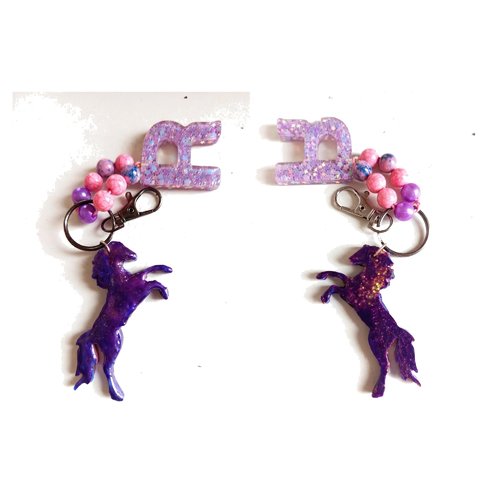 Porte-clé cheval violet galaxie pailleté - lettre r personnalisable - fimo & résine uv - fait main - cadeau cavalière