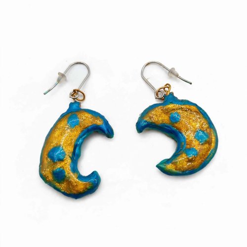 Boucles d'oreilles lune - doré pailleté et turquoise à pois - fait main - dans la lune
