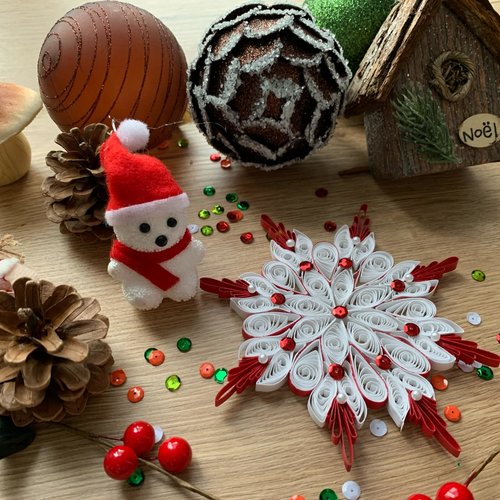 Etoile de noël en quilling