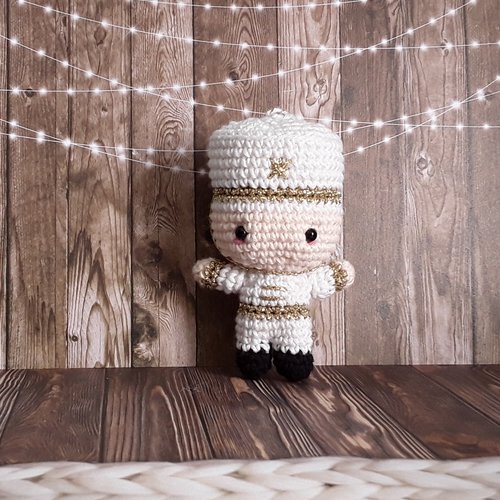 Decoration soldat casse-noisette blanc, décoration de noël au crochet